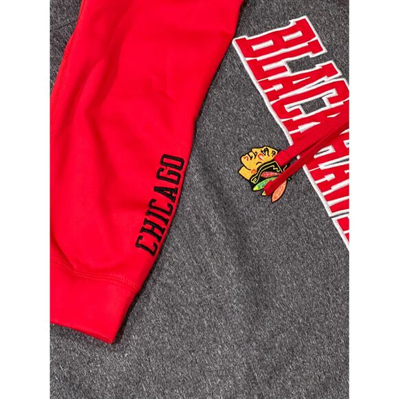 Chicago Blackhawks, Hoodie, with pocket, Size M, 1033Y - Picture 3 of 4